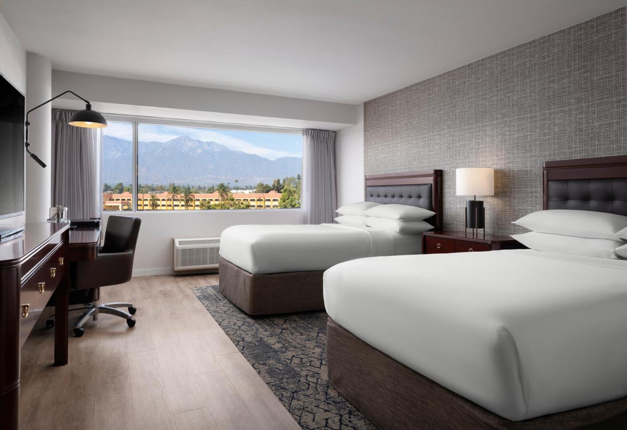Sheraton Ontario Airport Hotel Экстерьер фото